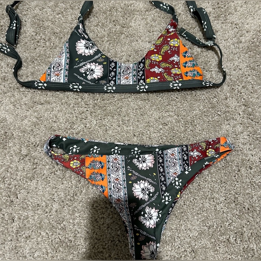 π Bikini Bundle π - Picture 4 of 5